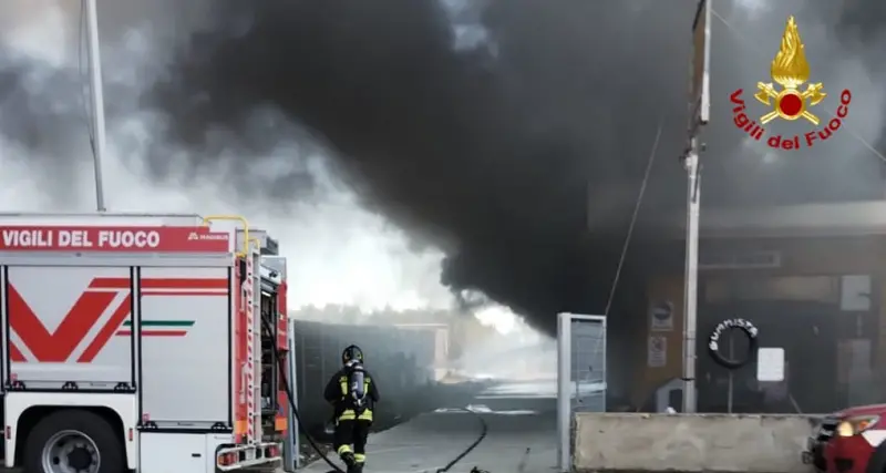 Vasto incendio a Senorbì: le fiamme arrivano al centro abitato