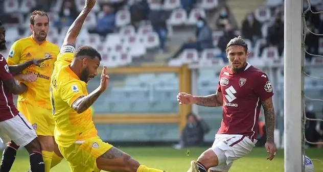 Joao Pedro nella storia: raggiunto Suazo al terzo posto nella classifica 'alla time' dei marcatori rossoblu