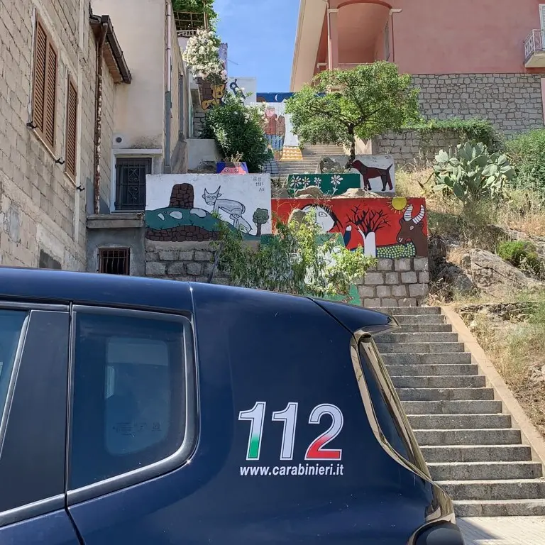 Furgone portavalori assaltato in pieno centro a Orgosolo