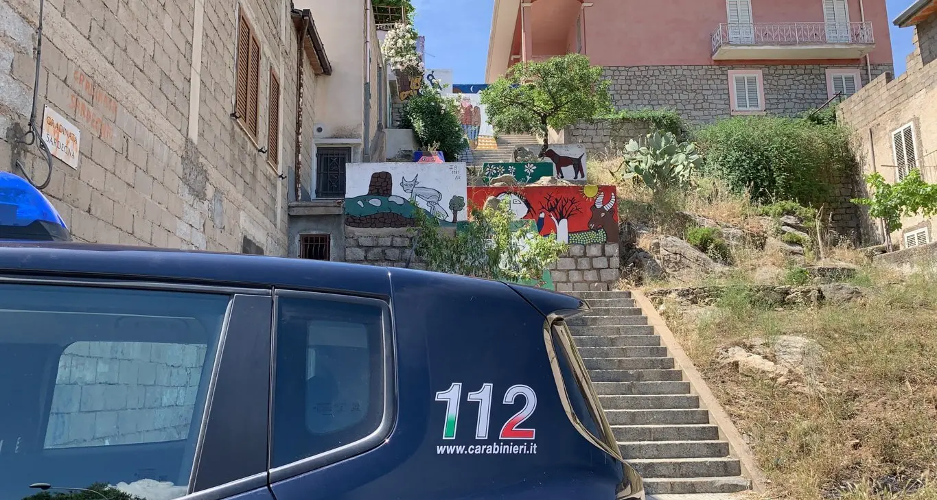 Furgone portavalori assaltato in pieno centro a Orgosolo