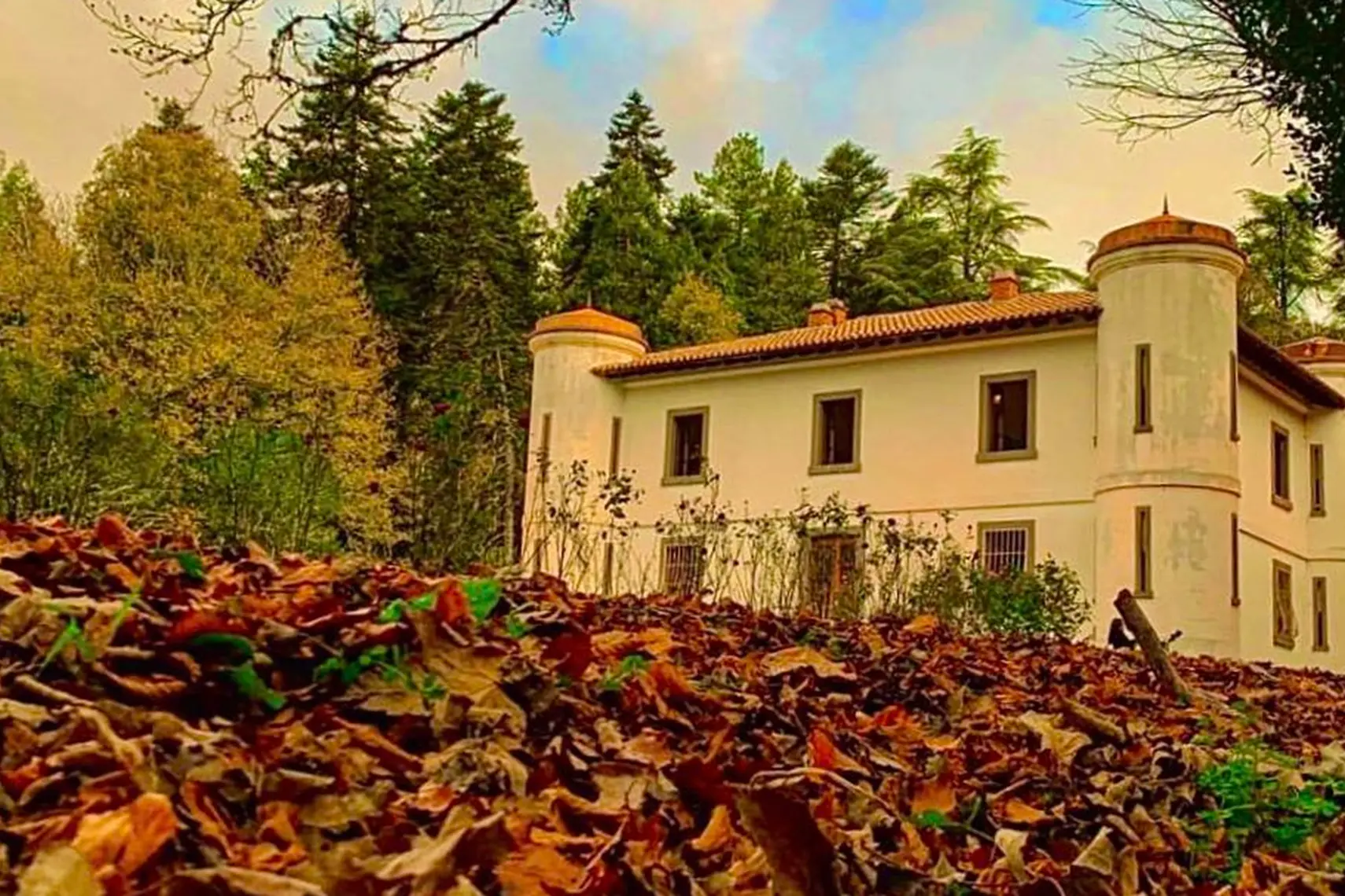 <p>Foto Facebook Villa Piercy</p>\\n