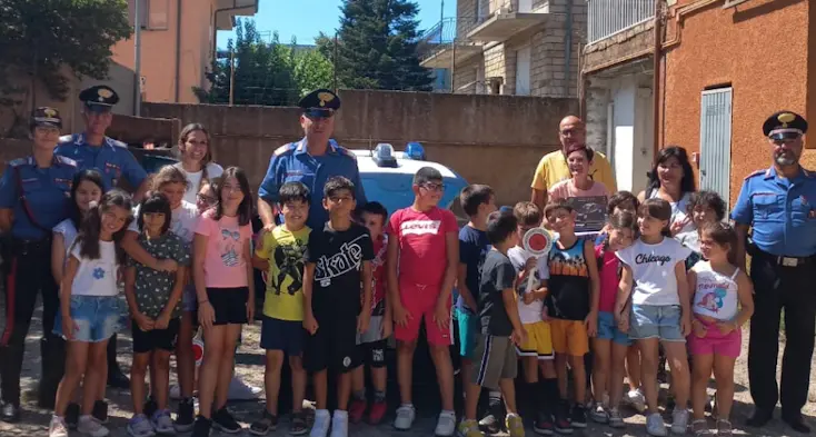 Tempio Pausania, i bambini trascorrono un’indimenticabile giornata con i carabinieri