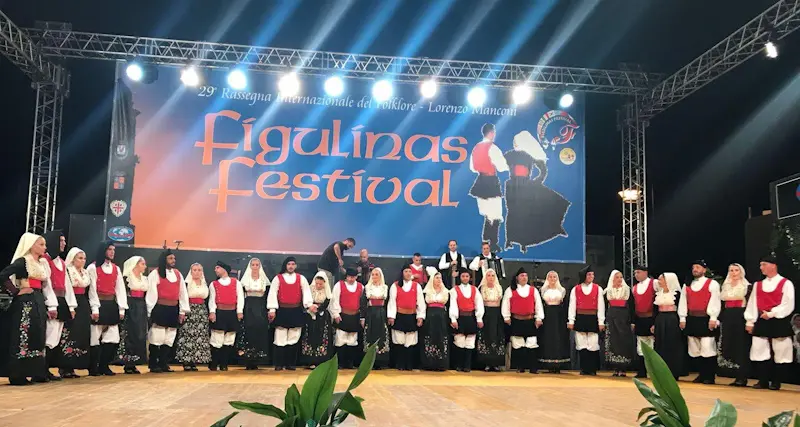 In diretta da Florinas \"Figulinas Festival\", il festival internazionale del folklore