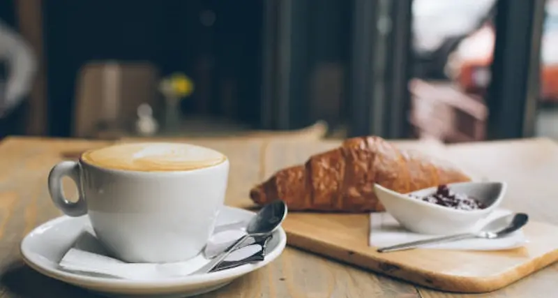 Il cappuccino al bar costa sempre di più: in 3 anni rincari del 14%