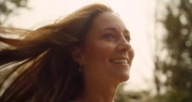 Kate Middleton annuncia la remissione del cancro durante una visita a Londra