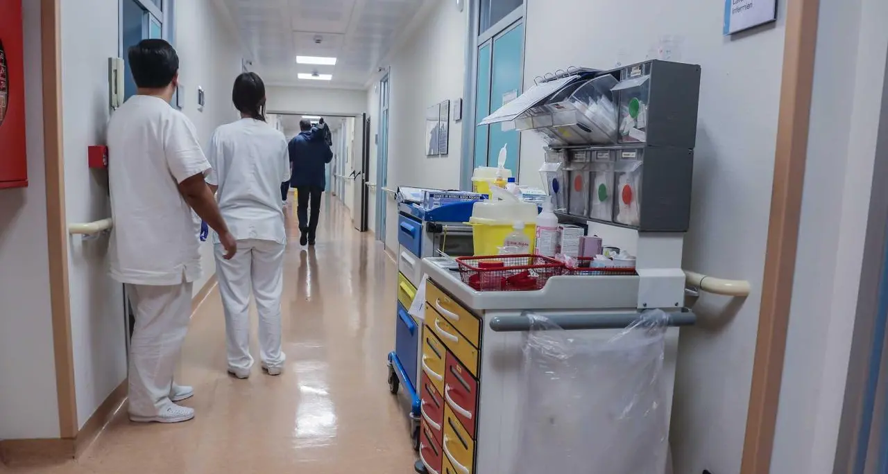 Violenza in ospedale: tre infermiere aggredite da un paziente a Taranto