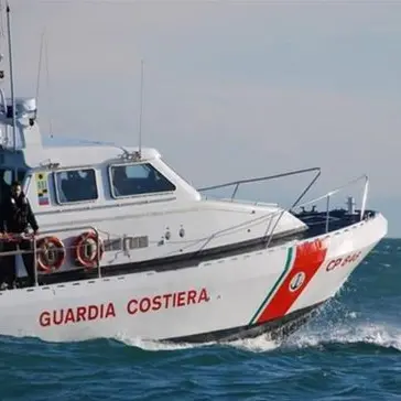 Naufragio all'Isola Rossa: eseguite le autopsie sui pescatori deceduti