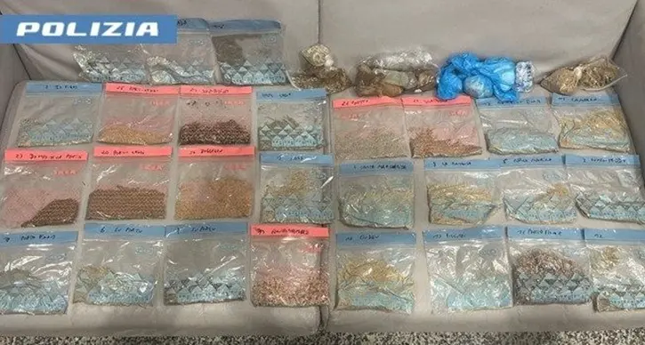 Cagliari, stagione estiva: in aeroporto sequestrati 125 kg di sabbia, ciottoli e conchiglie