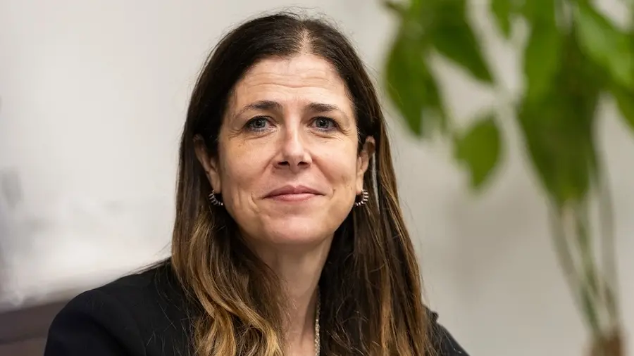 Todde contro il decreto sulle aree idonee: “Così si cancella l’autonomia sarda”