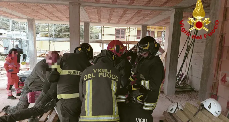 Incidente sul lavoro a Nuoro: operaio ferito gravemente