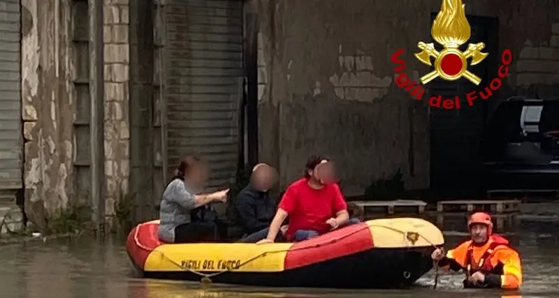 Maltempo: 80 interventi nel Sassarese. Persone evacuate con i gommoni