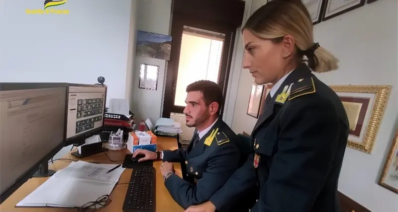Gdf Sassari: 153 lavoratori in nero e 30 kg di droga