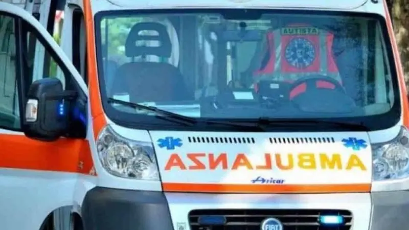 Bonnanaro. Auto si ribalta sulla strada per Ozieri: anziano in gravi condizioni