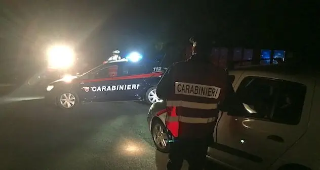 Palermo: evade da domiciliari e spara per vendicare fratello coinvolto in lite, arrestato