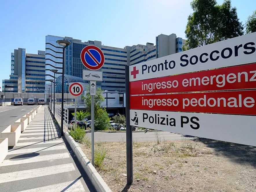 Grave incidente sul lavoro a Capoterra: operaio precipita da circa sei metri, rischia la vita