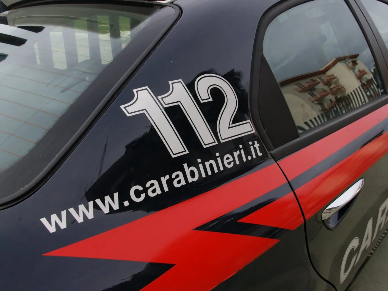 Blitz dei carabinieri ad Alghero: sequestrato il pontile del A-mare Beach Club