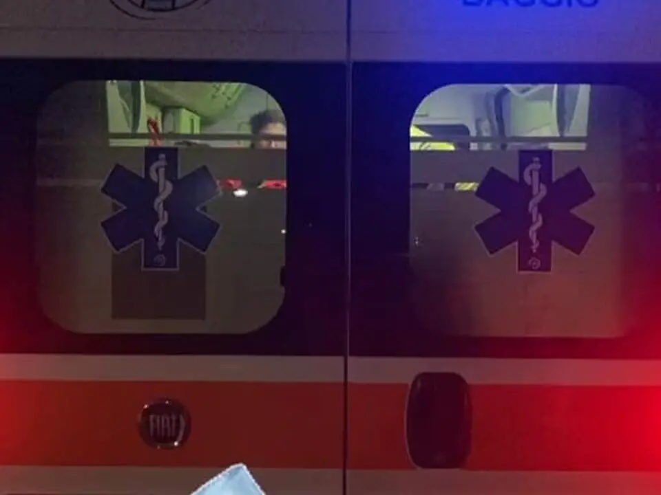 Tragedia sulla 131, a Nuraminis: furgone contro guard rail, muore autotrasportatore