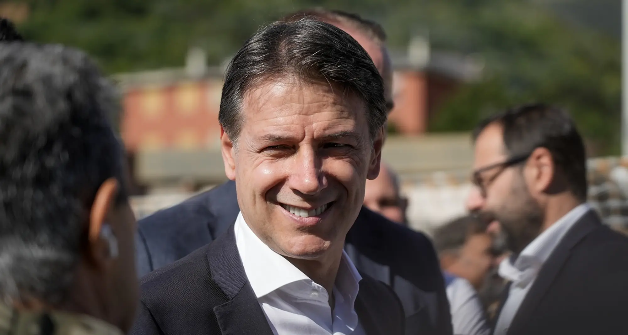 Scontro M5s, Conte licenzia Grillo: \"Venute meno le ragioni per il suo contratto\"