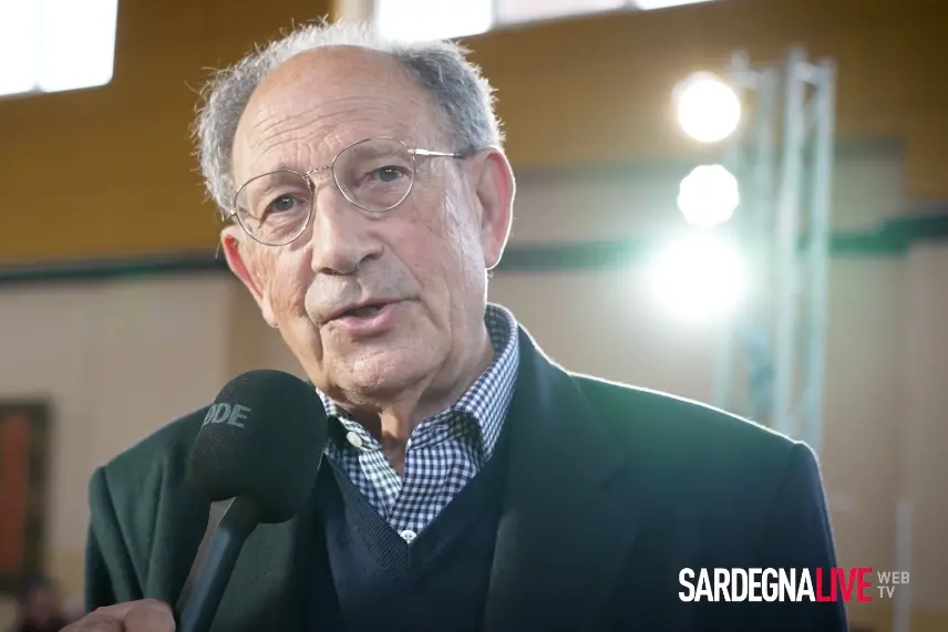 <p>Il presidente della giuria, Gianfranco Tore</p>\\n