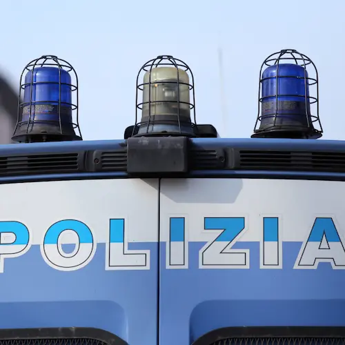 Misteriosa operazione della Polizia a Cagliari: via Crespellani chiusa al traffico