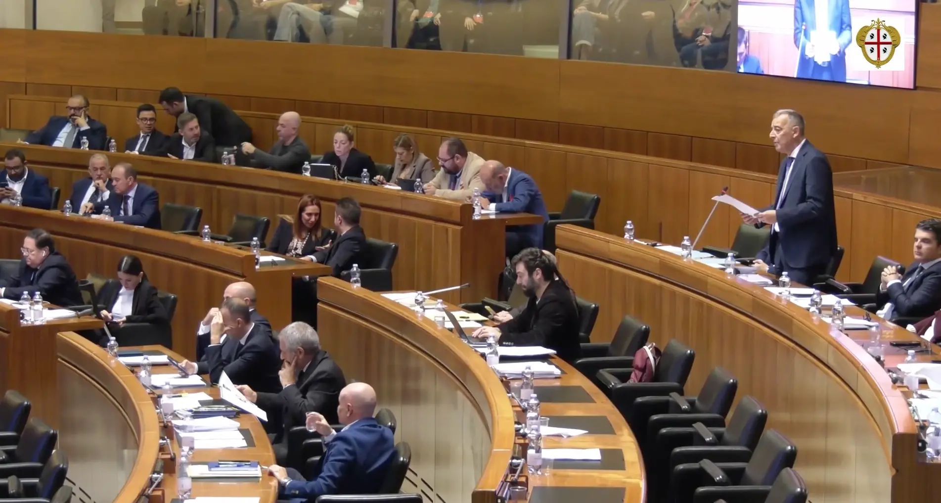 Aree idonee. Scontro in Consiglio regionale: Forza Italia lascia l'Aula