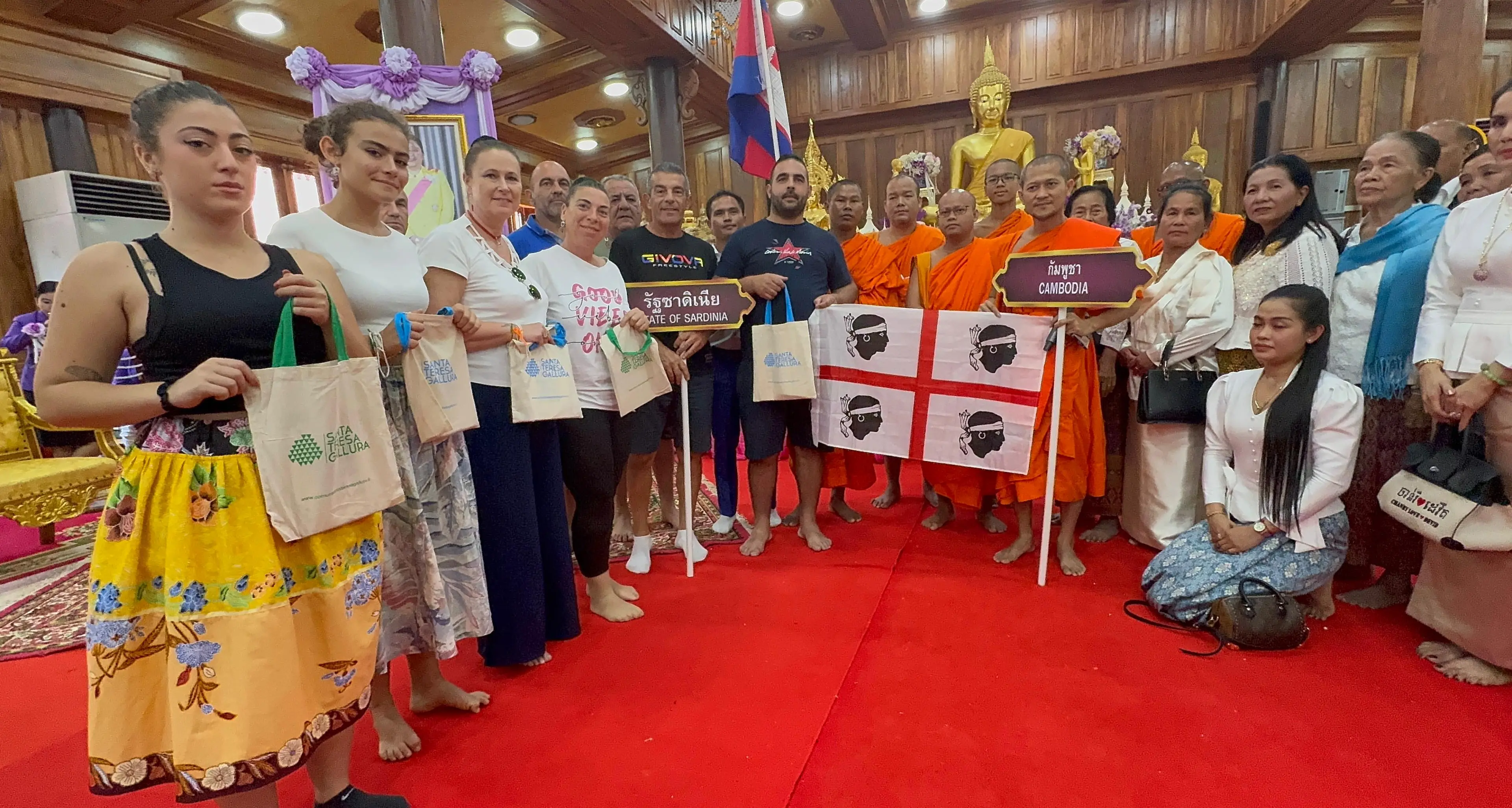 Il \"Gruppo Folk Lungoni 1970\" incanta al TIFF in Thailandia e Cambogia