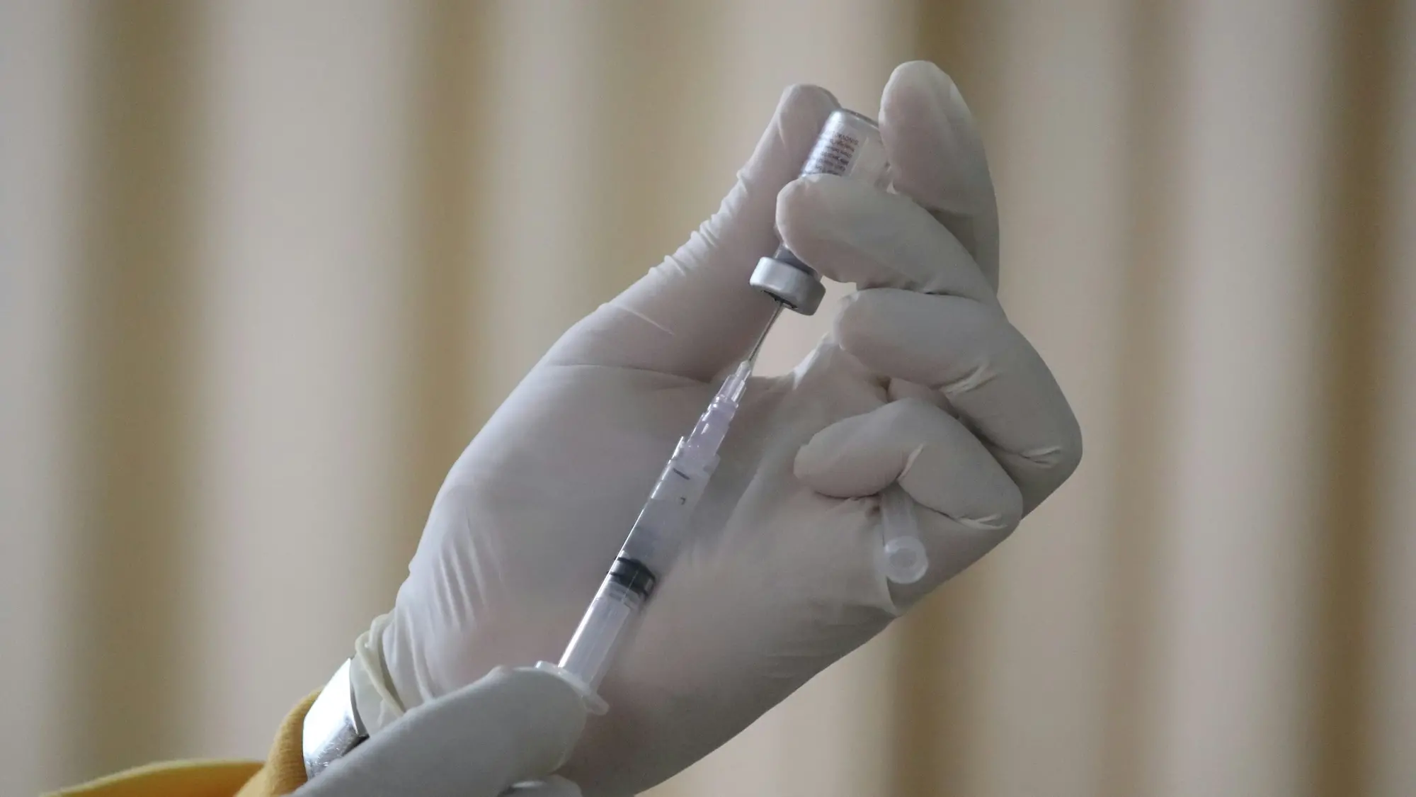 Influenza, l’Aifa approva 11 vaccini per la stagione invernale