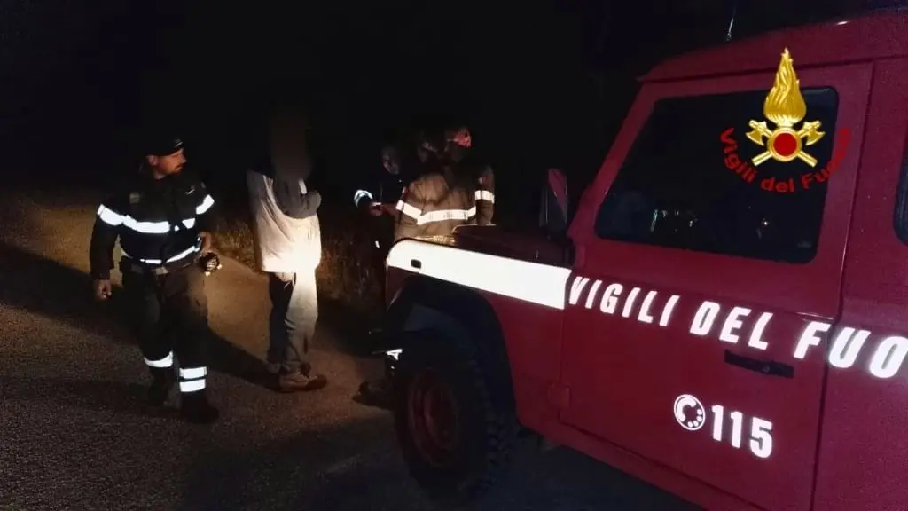 Cerca funghi e si perde: soccorso dai Vigili del fuoco