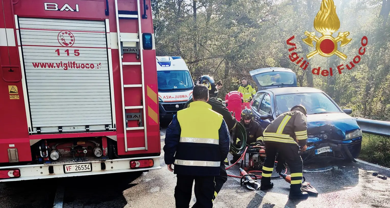 Terribile scontro frontale sulla SP38: tre feriti ad Arzachena