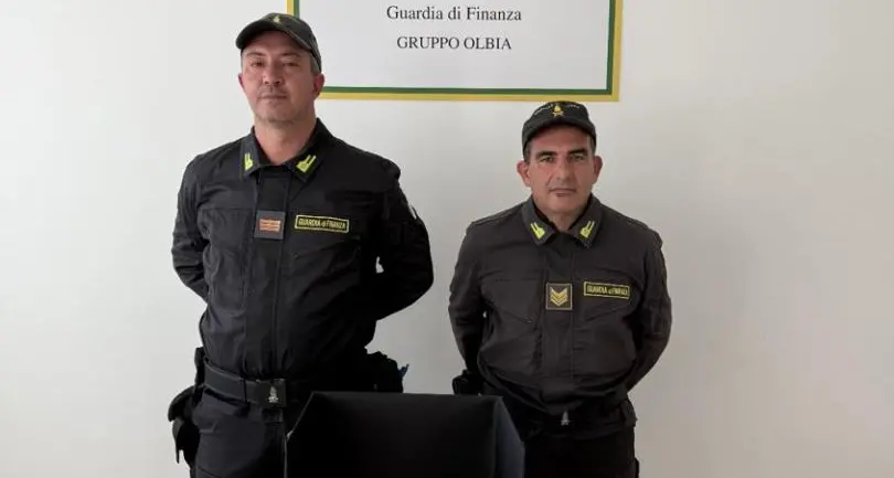 Fermato al porto di Olbia con 100 ovuli di cocaina | VIDEO