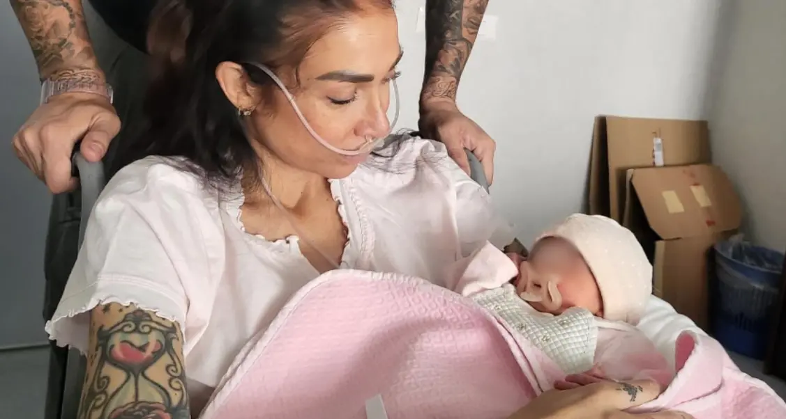 Tumore e gravidanza. La storia di Deborah Vanini che ha commosso l’Italia intera