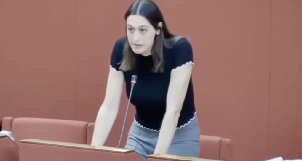 La consigliera Francesca Ghio denuncia abusi subiti a 12 anni: \"La mia forza grazie a Giulia Cecchettin\"