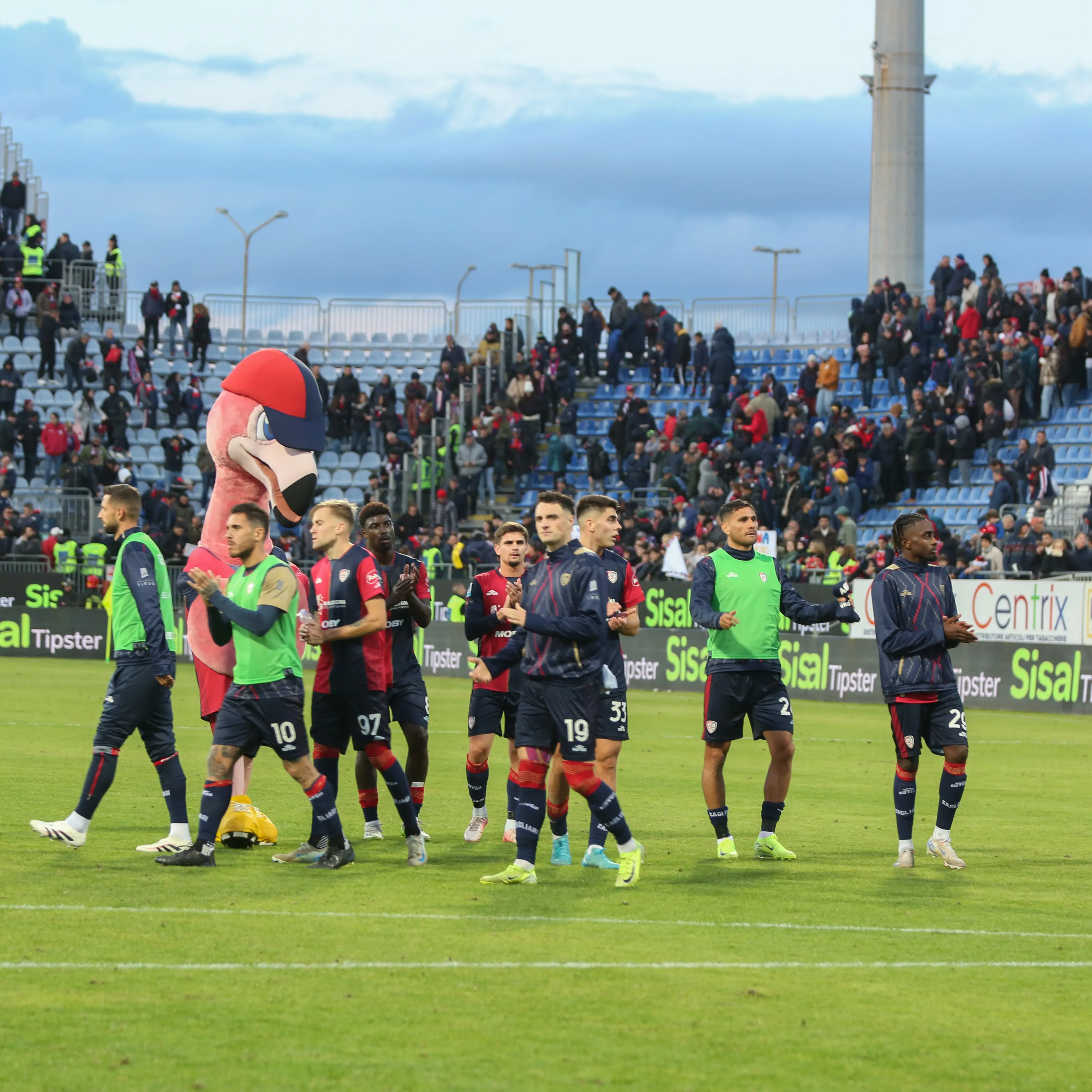 Il Tar dà ragione al Cagliari: sì alla vendita dei biglietti ai tifosi sardi per Empoli