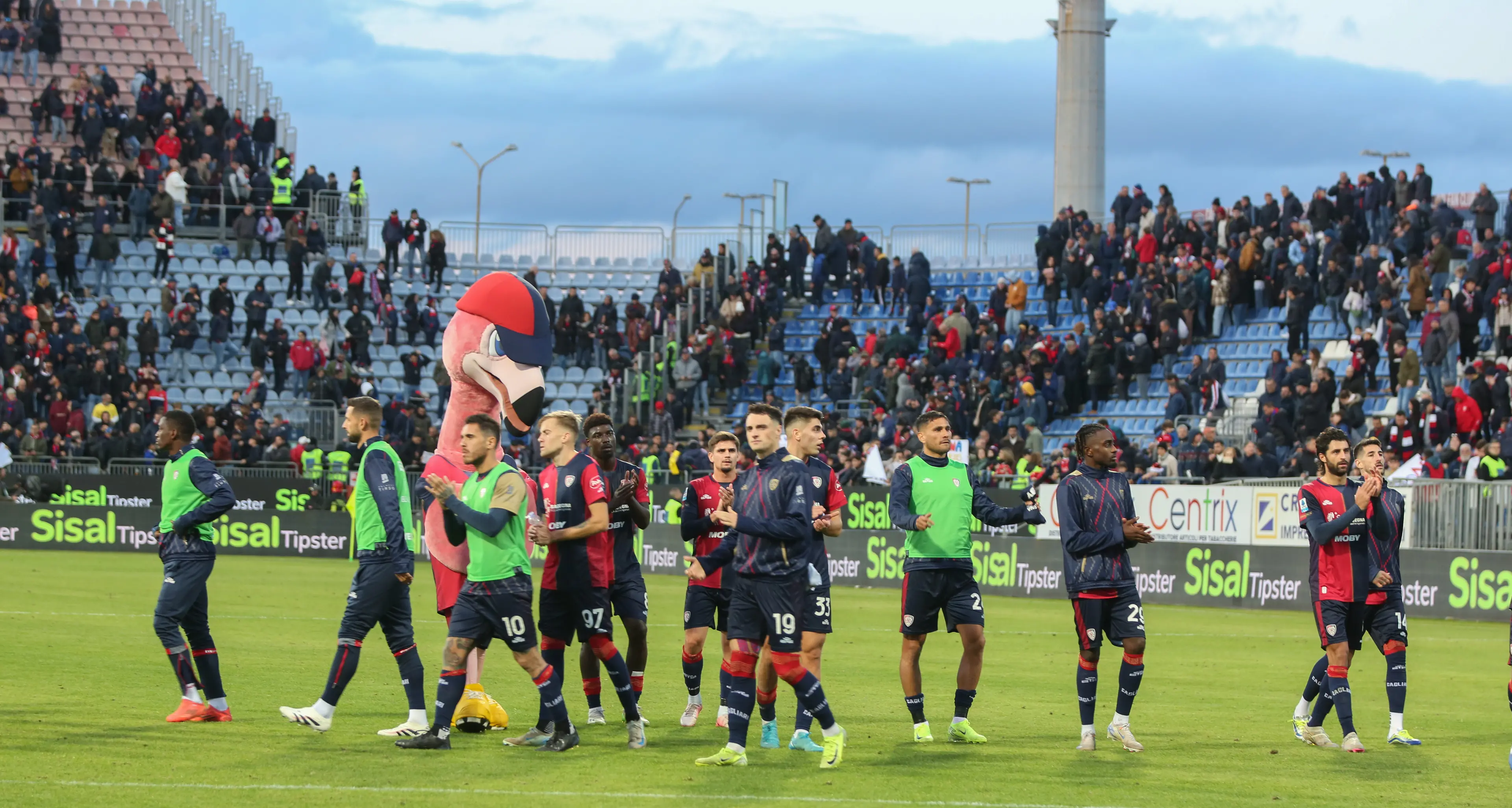 Il Tar dà ragione al Cagliari: sì alla vendita dei biglietti ai tifosi sardi per Empoli