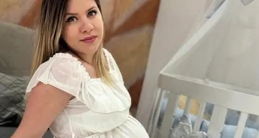 Madre e neonato perdono la vita durante il parto: tragedia a Pavia