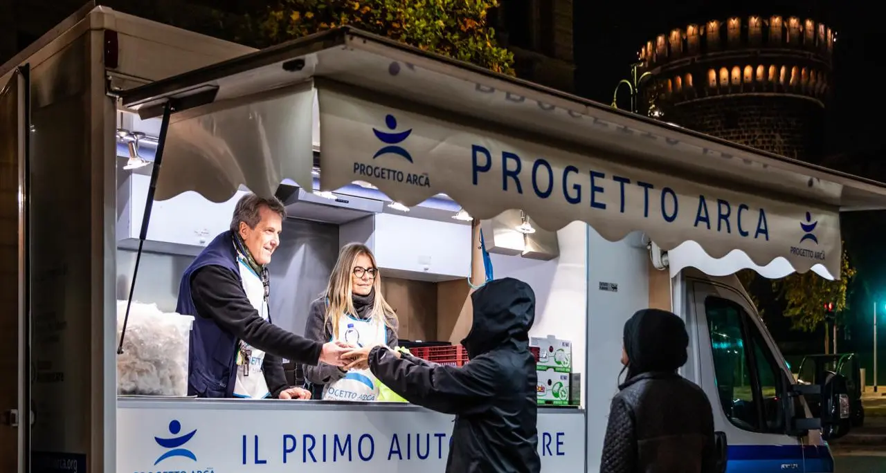 Nespresso: progetto Da Chicco a Chicco, dai 470 quintali di riso per Banco Alimentare Lombardia, alla Cucina mobile di Progetto Arca a Milano, per un primo aiuto direttamente in strada