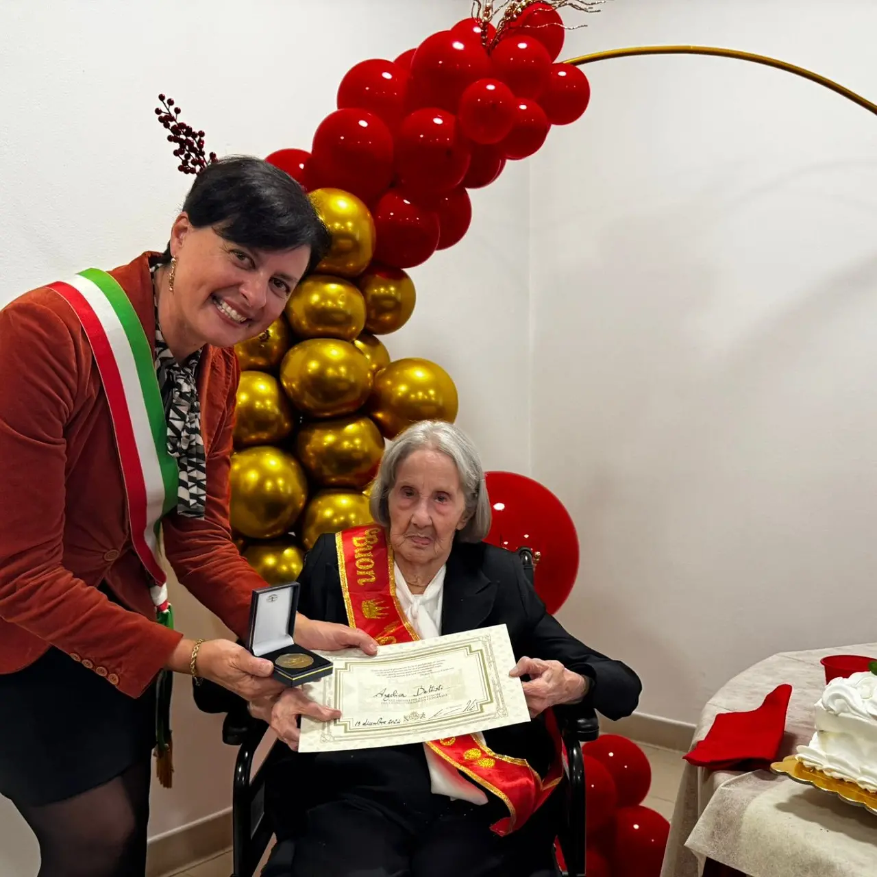 Una vita tra moda e famiglia: Angelica Battisti festeggia 100 anni a Cagliari