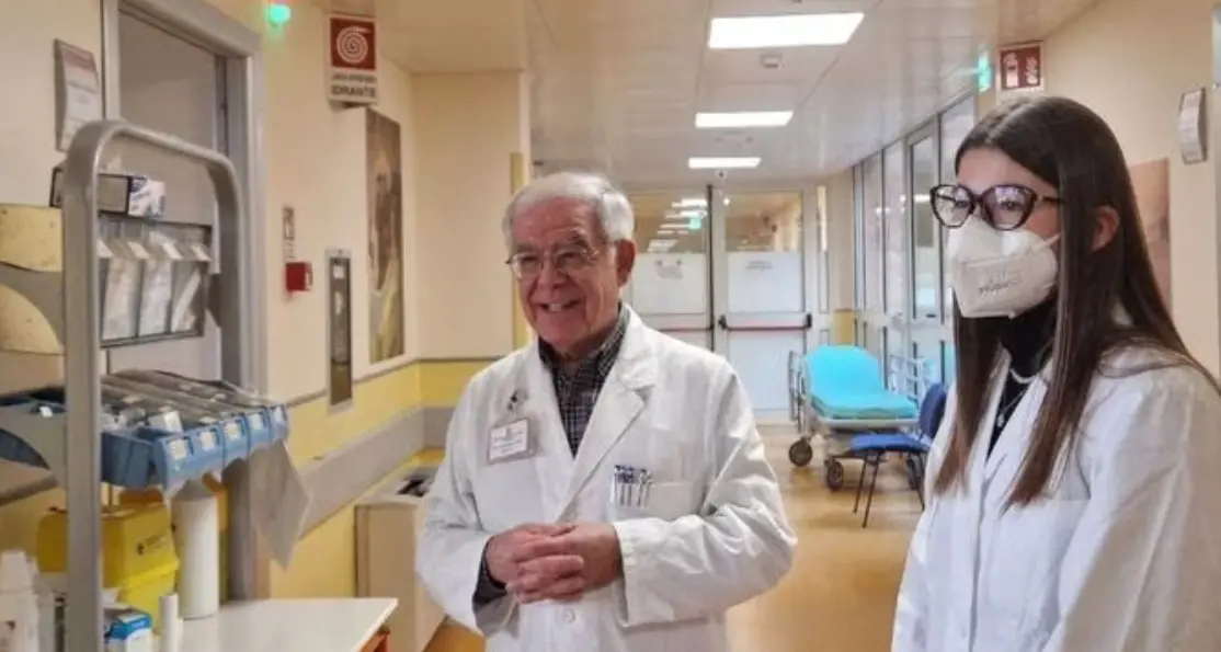 Ludovica, 14 anni, realizza il sogno di essere medico per un giorno a Cagliari