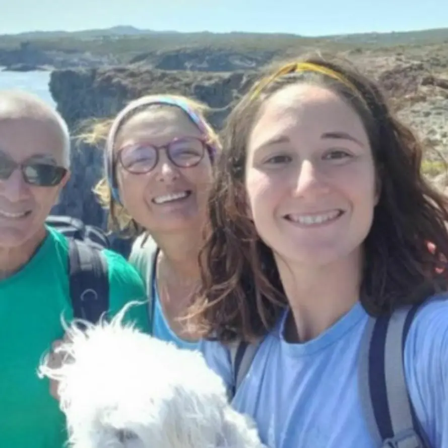 \"Siamo solo ombre\": il grido di dolore di due genitori prima del suicidio
