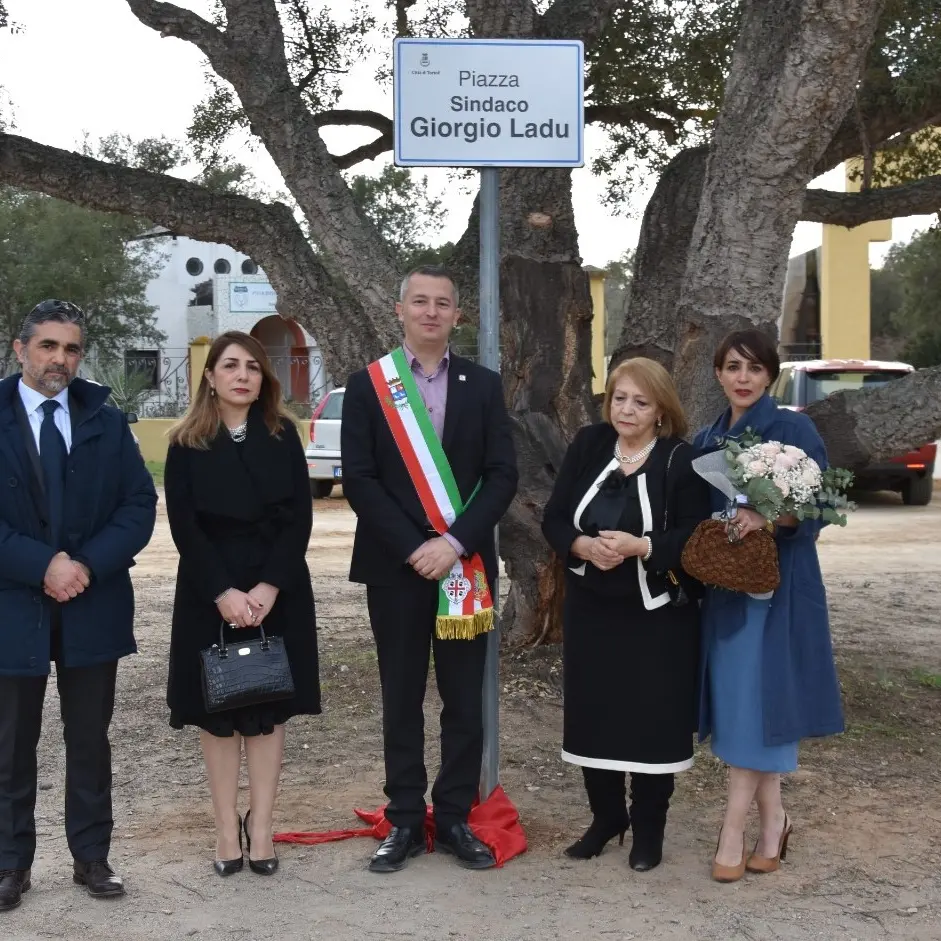 Una piazza per Giorgio Ladu: Tortolì celebra il suo ex sindaco