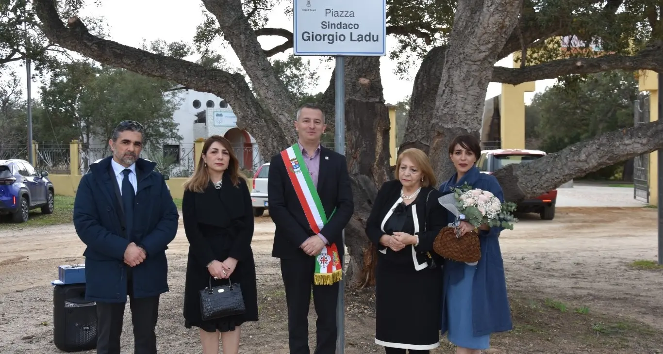 Una piazza per Giorgio Ladu: Tortolì celebra il suo ex sindaco