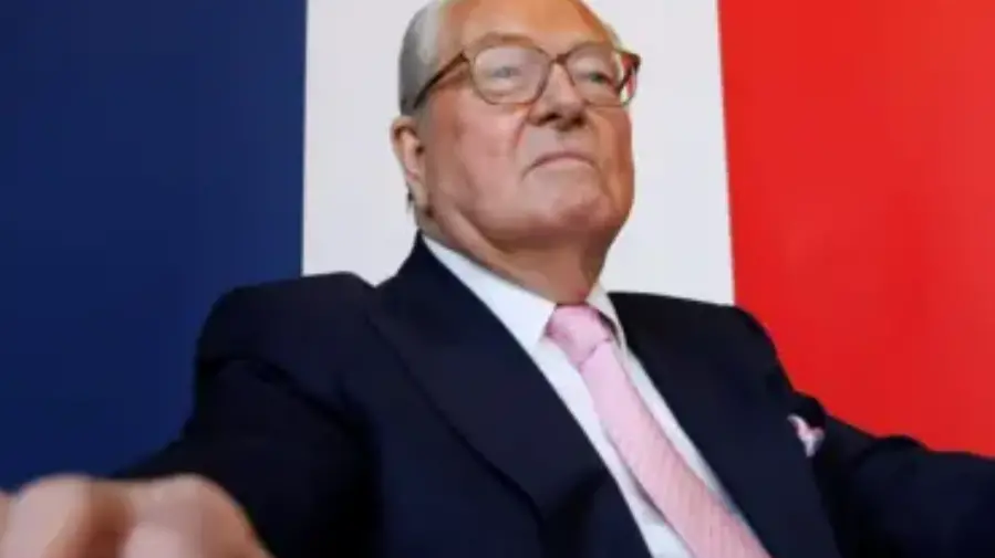 Profanata la tomba di Jean-Marie Le Pen: sdegno in Francia