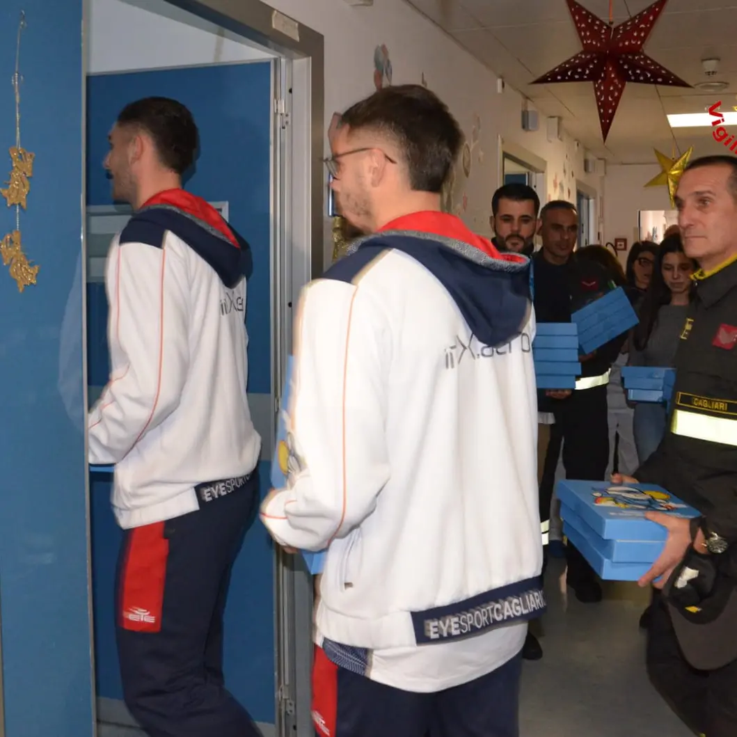 Vigili del Fuoco e Cagliari Calcio al Brotzu