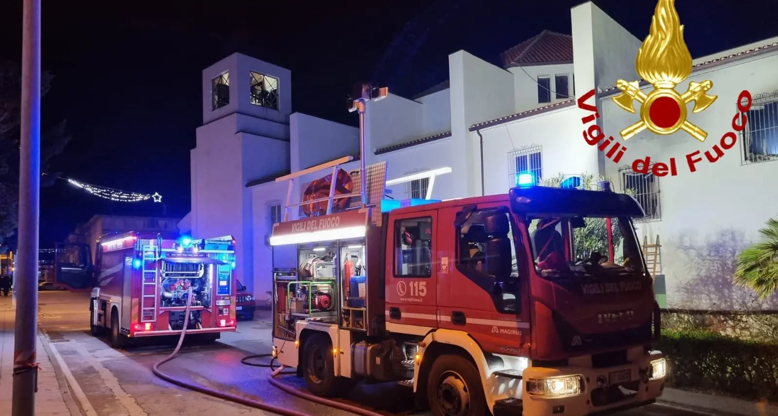 Ancora fiamme nella parrocchia di Valledoria: incendio doloso distrugge la sagrestia