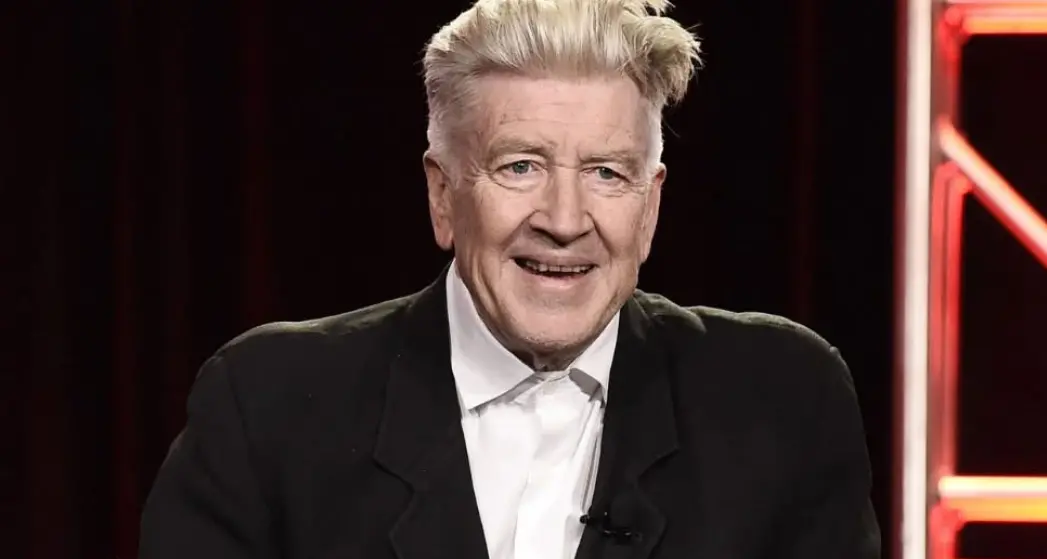 Lutto nel mondo del cinema: addio al regista David Lynch, morto a 78 anni