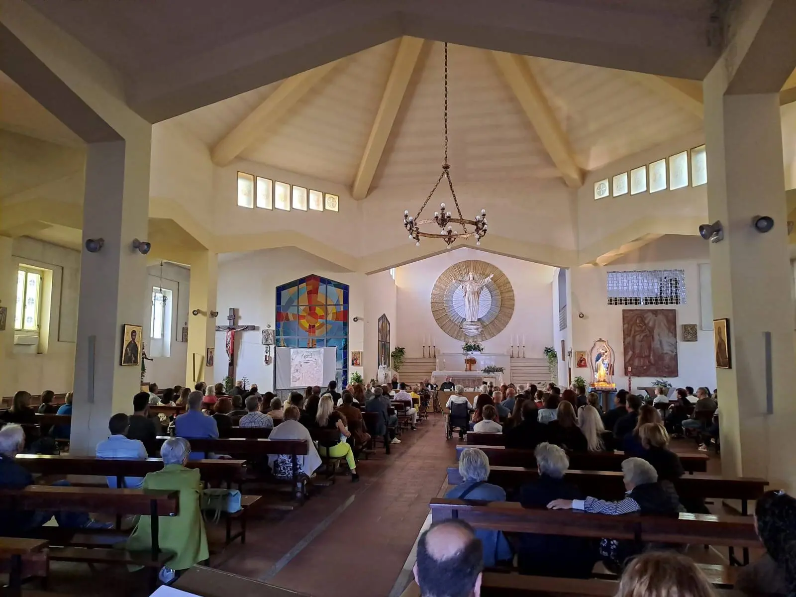 La Chiesa sarda oggetto di violenze. Tensioni e sospetti a Valledoria, Orosei e Siniscola