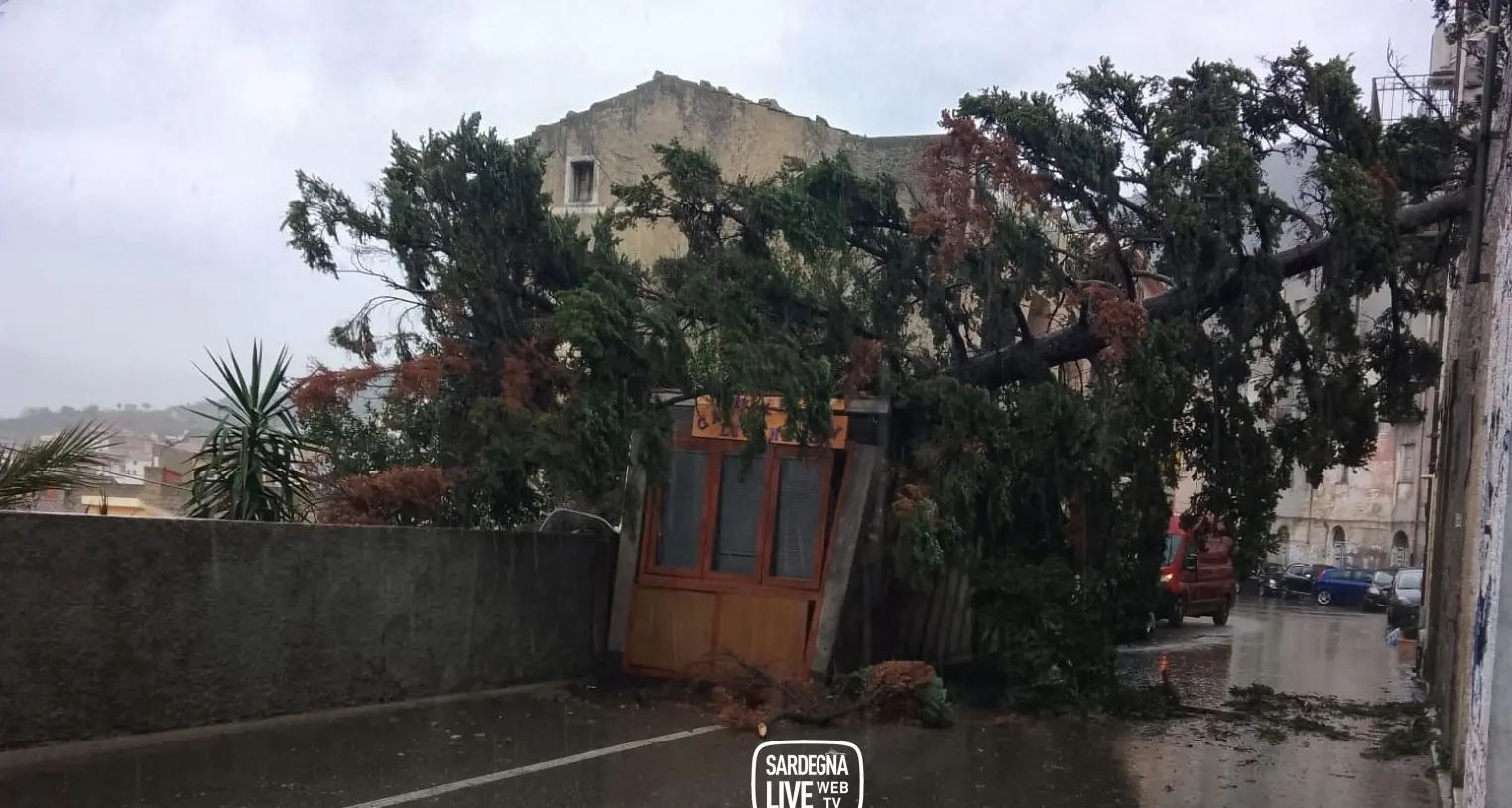 Maltempo in Sardegna: chiusure e danni. Tutti gli aggiornamenti