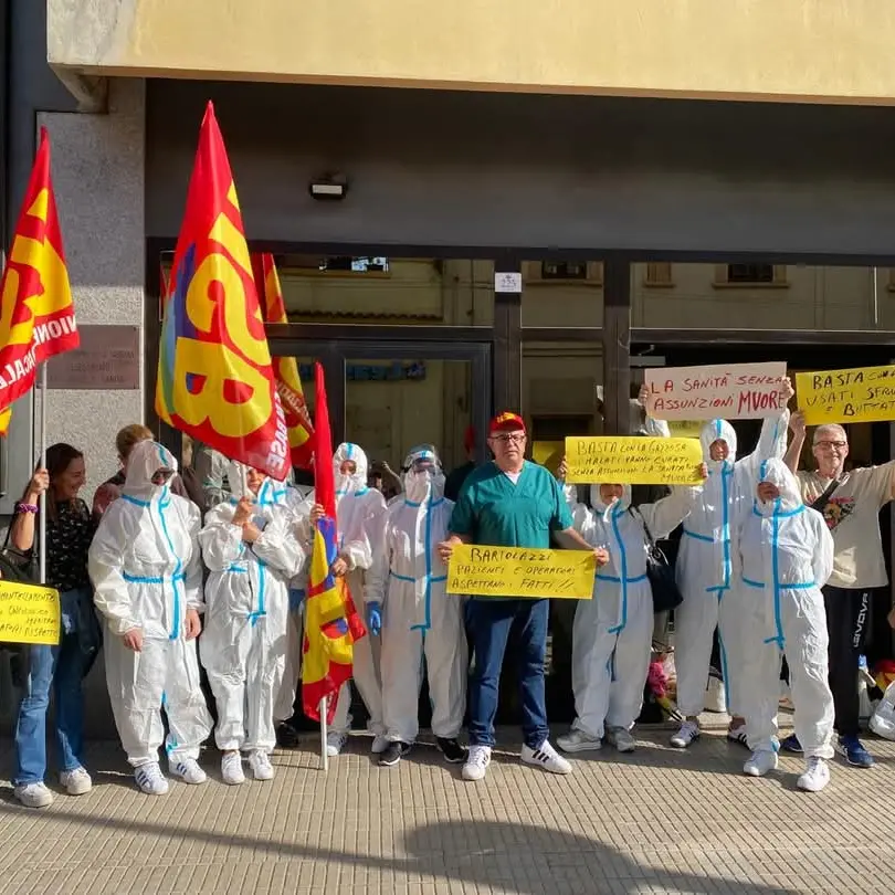 Usb Sanità in piazza: presidio per la stabilizzazione degli OSS a Cagliari