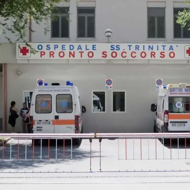 Tensione al Santissima Trinità di Cagliari: detenuto aggredisce un agente