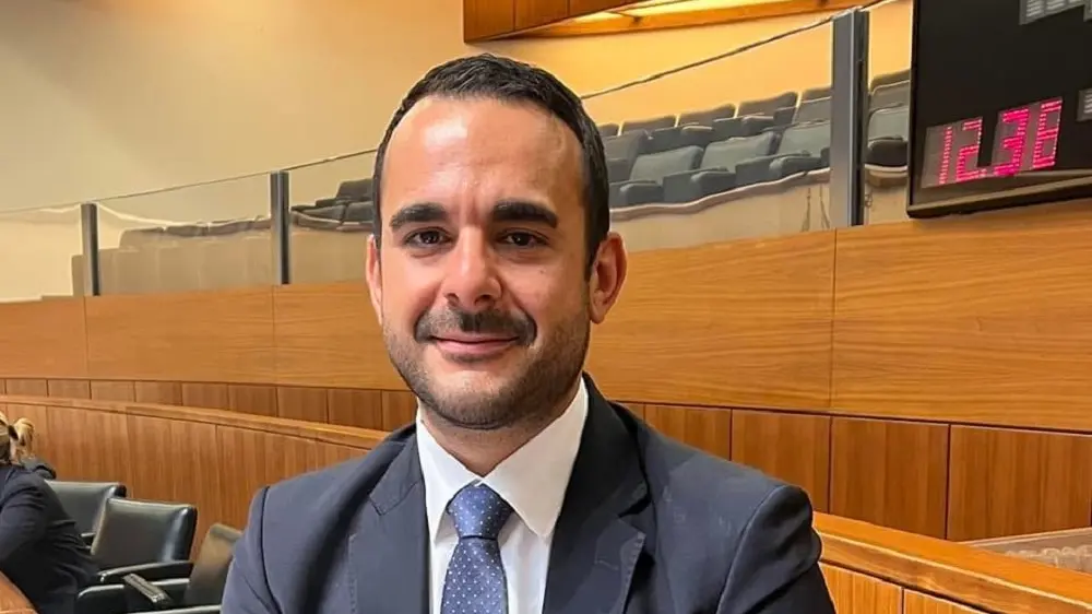 Regione Sardegna, Solinas replica a Truzzu e difende la nomina di Annichiarico